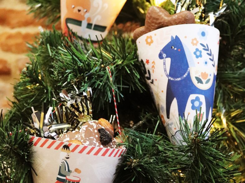 des cornets de friandises pour sapin de Noël à fabriquer