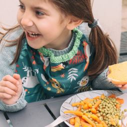 Elastic neck strap napkin-Napkins €0.00 Petits Pinpins 1